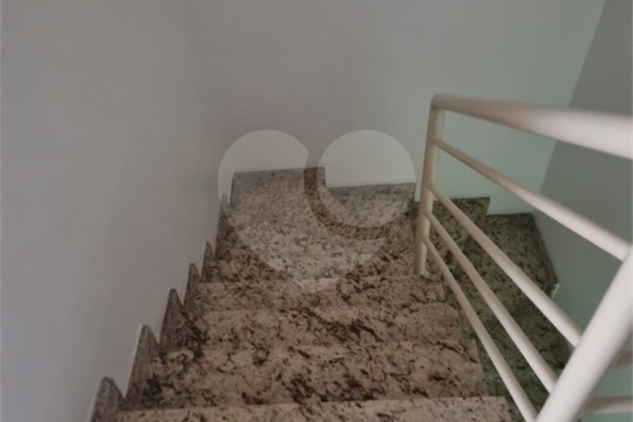 Casa à venda com 2 suítes no condomínio Residencial Maracujás, São Paulo - SP