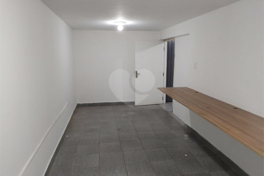Sobrado à venda com 2 quartos, sendo 1 suíte, em Vila Nova Cachoeirinha, São Paulo, SP