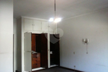 Sobrado à venda com 5 quartos, sendo 1 suíte,  em Jardim São Paulo(zona Norte), São Paulo, SP