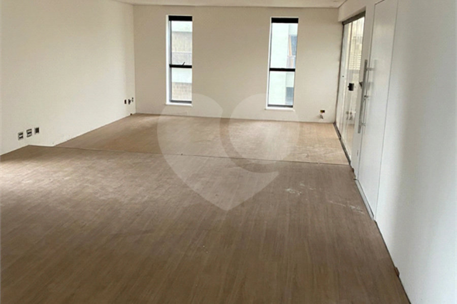 Apartamento à venda com 4 suítes em Santana, São Paulo, SP