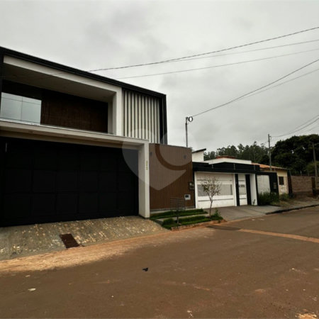 Sobrado à venda com 3 suítes em Residencial Ponta Porã I, Ponta Porã, MS