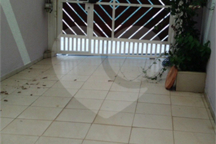 Sobrado à venda com 2 quartos em Tremembé, São Paulo, SP