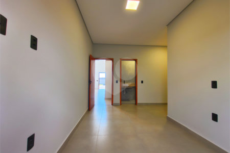 Casa à venda com 3 quartos, sendo 1 suíte, no condomínio Horto Florestal Villagio, Sorocaba - SP