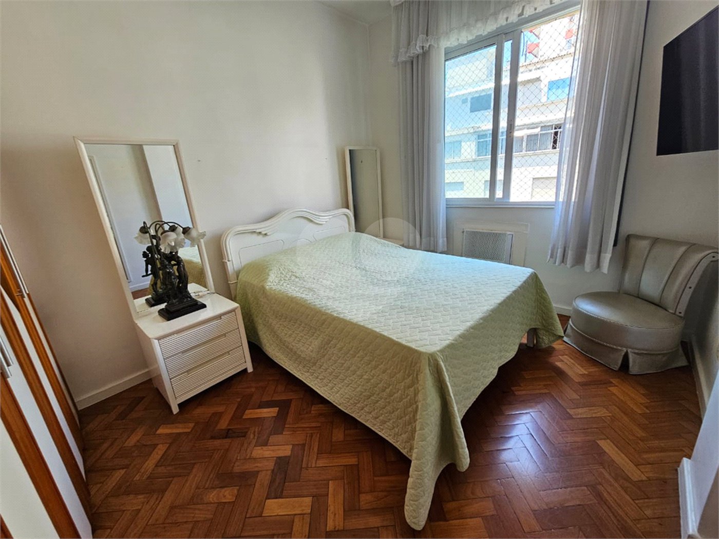 Apartamento à venda com 3 quartos, sendo 1 suíte, em Copacabana, Rio de Janeiro, RJ