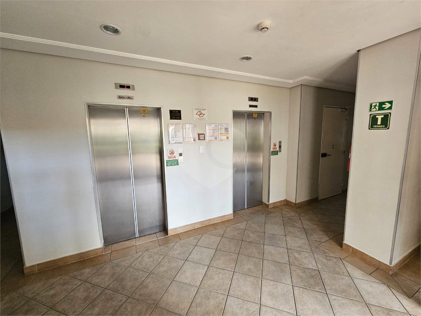 Apartamento à venda com 3 quartos em Vila Constança, São Paulo, SP