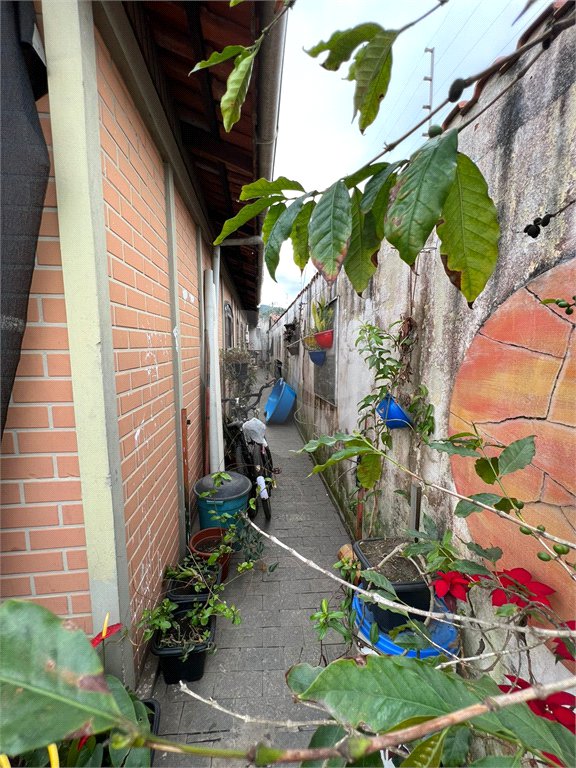 Casa à venda com 4 quartos, sendo 1 suíte,  em Jardim Ponte Grande, Mogi das Cruzes, SP