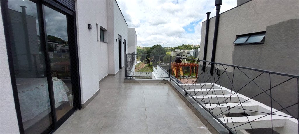 Casa à venda ou para alugar com 4 suítes no condomínio Figueira Garden, Atibaia - SP
