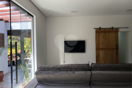 Chácara à venda com 6 quartos, sendo 2 suítes, em Jardim Brogotá, Atibaia, SP