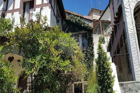 Casa à venda com 3 quartos, sendo 1 suíte,  em Santa Teresa, Rio de Janeiro, RJ