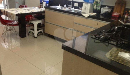 Sobrado à venda com 3 quartos, sendo 1 suíte, em Vila Mazzei, São Paulo, SP