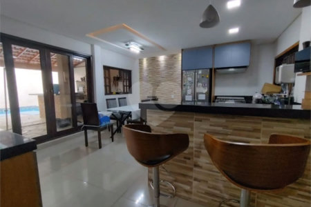 Casa à venda com 5 quartos, sendo 1 suíte, em Chácara Belenzinho, São Paulo, SP