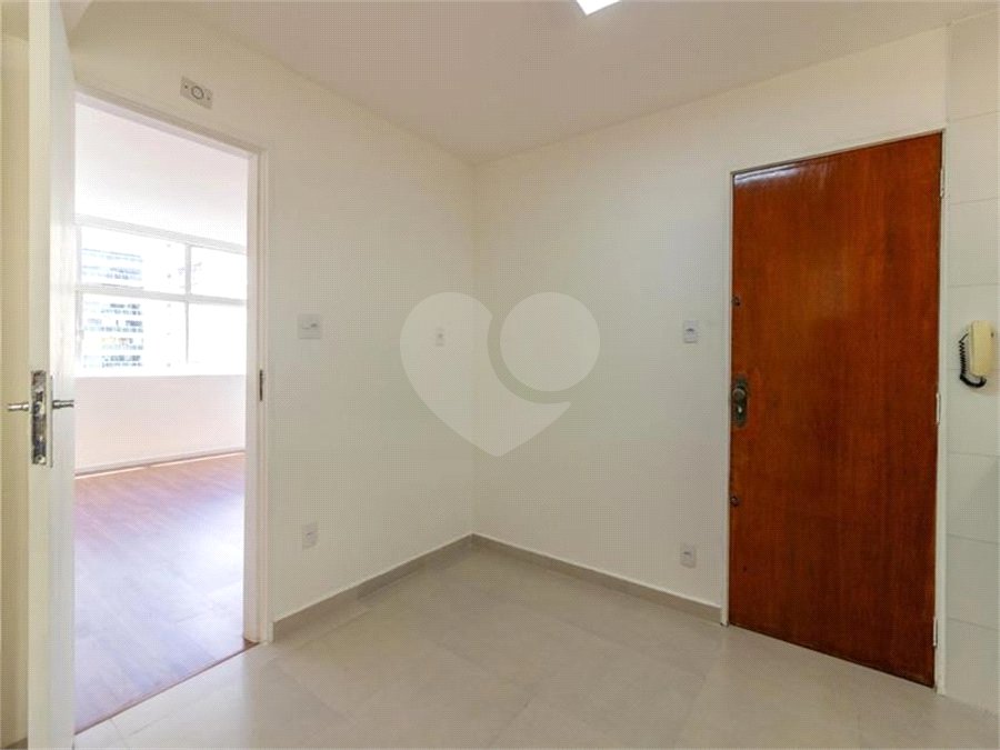 Apartamento à venda com 2 quartos, sendo 1 suíte, em Pinheiros, São Paulo, SP