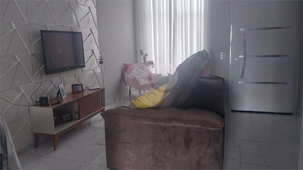 Casa à venda com 2 quartos, sendo 1 suíte, no condomínio Horto Florestal Villagio, Sorocaba - SP