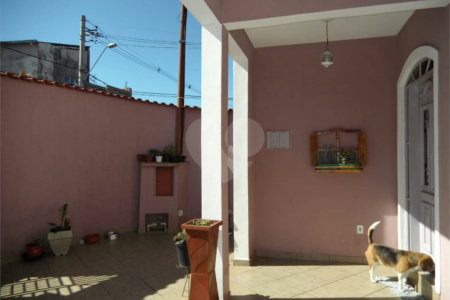 Sobrado à venda com 3 quartos, sendo 2 suítes, em Vila Júlia, Poá, SP