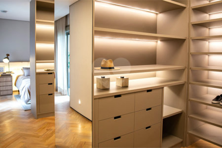 Apartamento à venda com 4 suítes em Vila Romana, São Paulo, SP