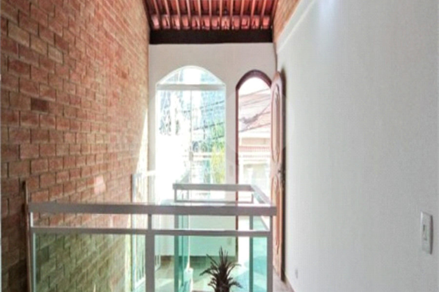 Sobrado à venda com 3 quartos, sendo 1 suíte, em Parada Inglesa, São Paulo, SP