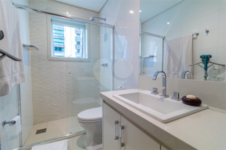 Apartamento à venda com 4 suítes em Campo Belo, São Paulo, SP