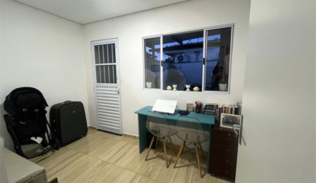 Casa à venda com 2 quartos, sendo 1 suíte,  em Vila Eugênia, Mogi das Cruzes, SP