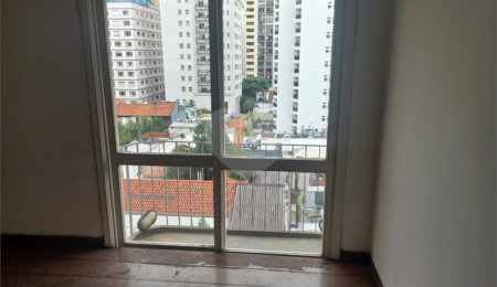 Apartamento à venda com 3 quartos, sendo 1 suíte,  em Jardim Paulista, São Paulo, SP