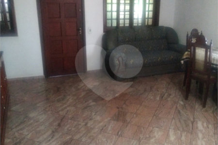 Sobrado à venda com 4 quartos, sendo 2 suítes,  em Instituto de Previdência, São Paulo, SP