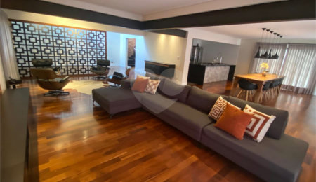 Casa à venda com 4 suítes no condomínio Gleba II, Mairiporã - SP