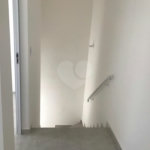 Casa de Vila à venda com 2 quartos em Jardim São Felipe, Atibaia, SP