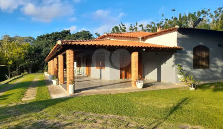 Sítio à venda com 6 quartos, sendo 1 suíte,  no Centro (são João Novo), São Roque, SP