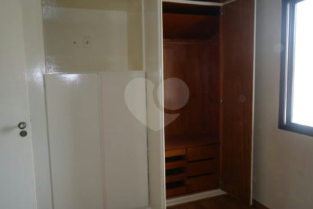 Sobrado à venda com 3 quartos, sendo 1 suíte, em Vila Paulicéia, São Paulo, SP