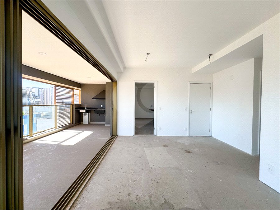 Apartamento à venda com 4 quartos, sendo 3 suítes,  em Vila Mariana, São Paulo, SP