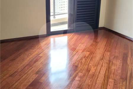Apartamento à venda com 4 quartos, sendo 2 suítes,  em Santana, São Paulo, SP