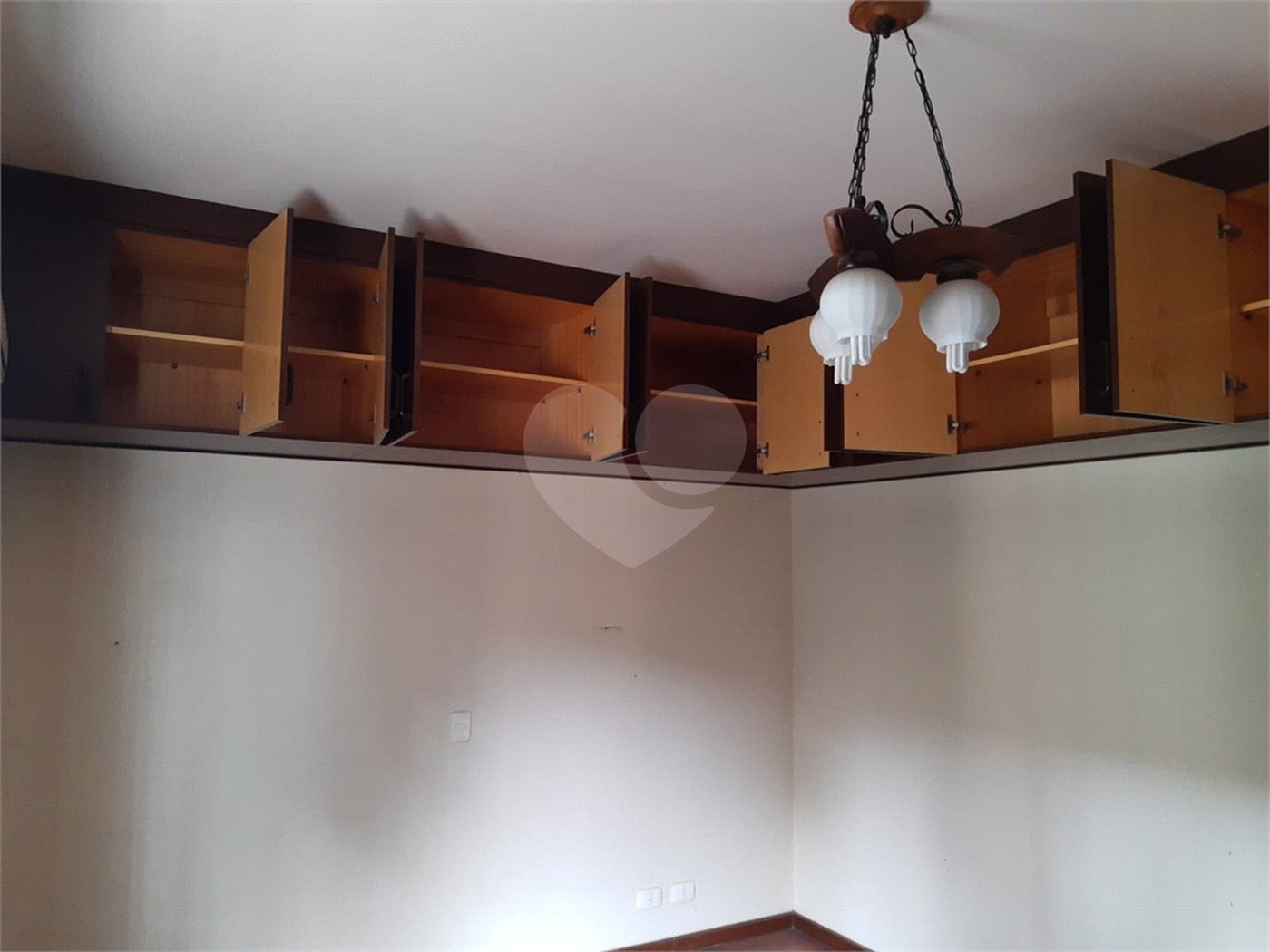 Casa à venda com 4 suítes em Tremembé, São Paulo, SP