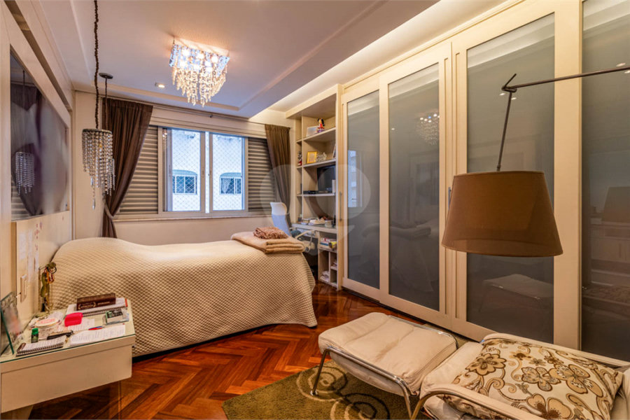 Apartamento à venda com 3 suítes em Bela Vista, São Paulo, SP