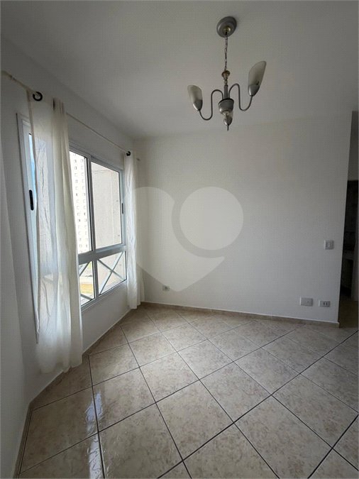 Apartamento para alugar com 2 quartos em Vila Mogilar, Mogi das Cruzes, SP