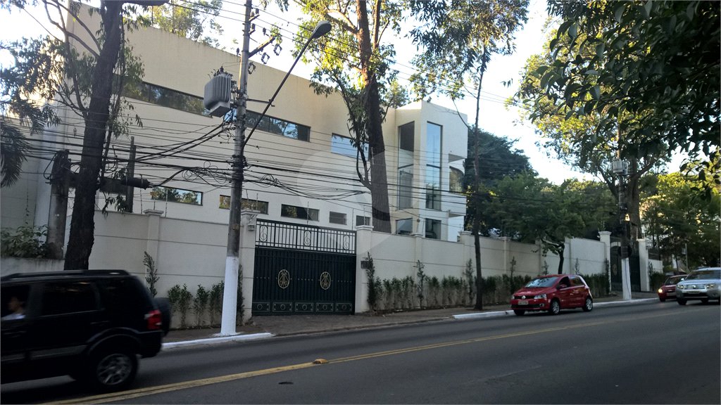 Prédio à venda em Jardim Marajoara, São Paulo, SP