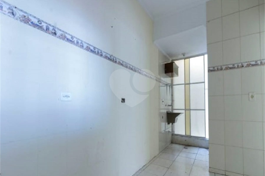 Casa para alugar com 2 quartos, sendo 1 suíte,  no condomínio Nova Carioba, São Paulo - SP