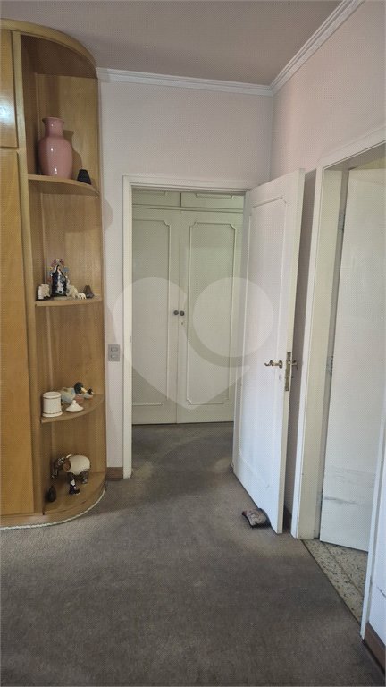 Casa à venda com 4 quartos, sendo 3 suítes,  no condomínio Chácara das Rosas, São Paulo - SP