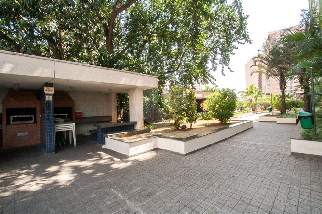Apartamento à venda com 2 quartos, sendo 1 suíte, em Barra Funda, São Paulo, SP