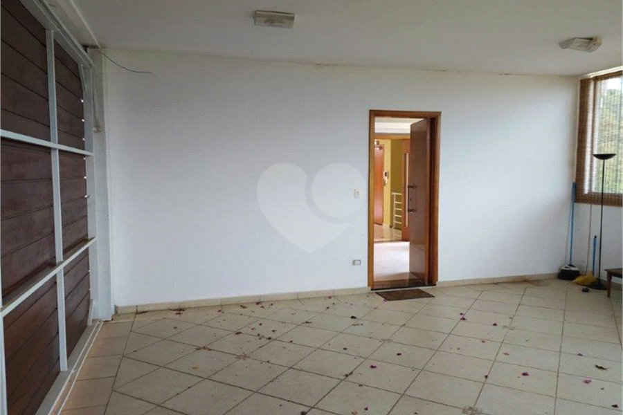 Casa à venda com 4 suítes no condomínio Parque Imperial, Mairiporã - SP