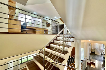 Casa à venda com 4 suítes no condomínio San Diego Park, Cotia - SP