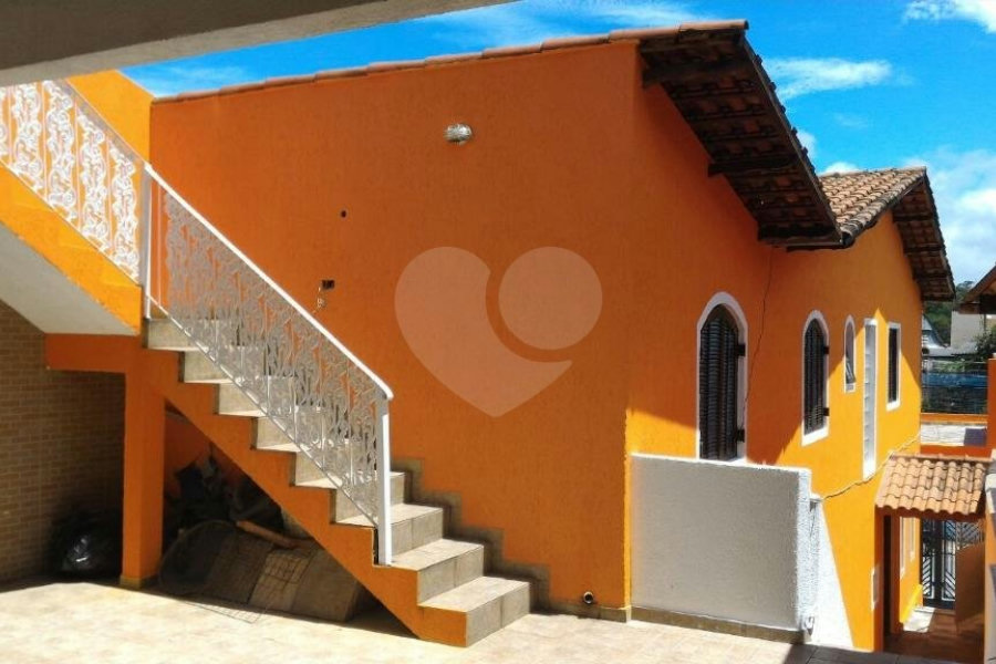 Sobrado à venda com 4 quartos em Pirituba, São Paulo, SP