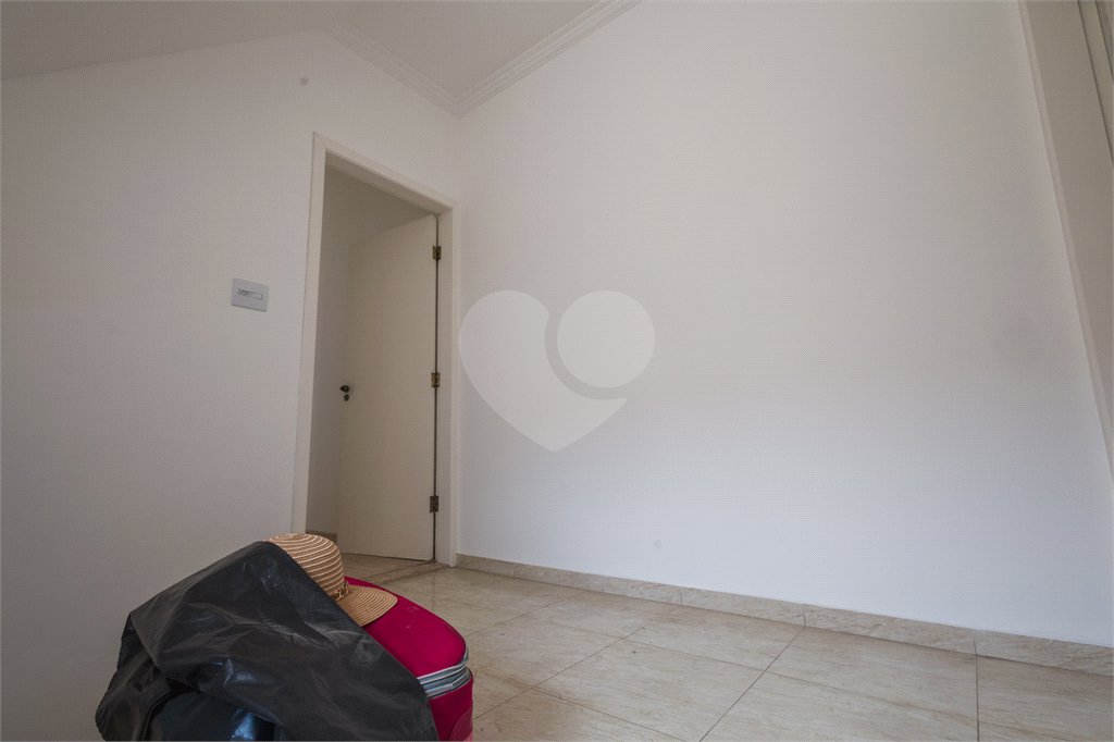 Casa à venda com 3 quartos, sendo 2 suítes, em Jardim Santa Cecília, Guarulhos, SP
