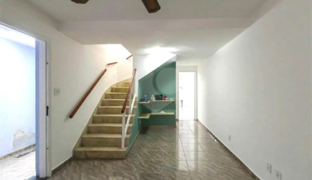 Sobrado à venda com 4 quartos em Jardim Independência, São Paulo, SP