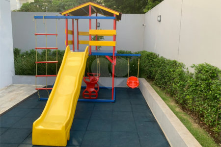 Apartamento à venda com 3 quartos, sendo 2 suítes, em Mirandópolis, São Paulo, SP