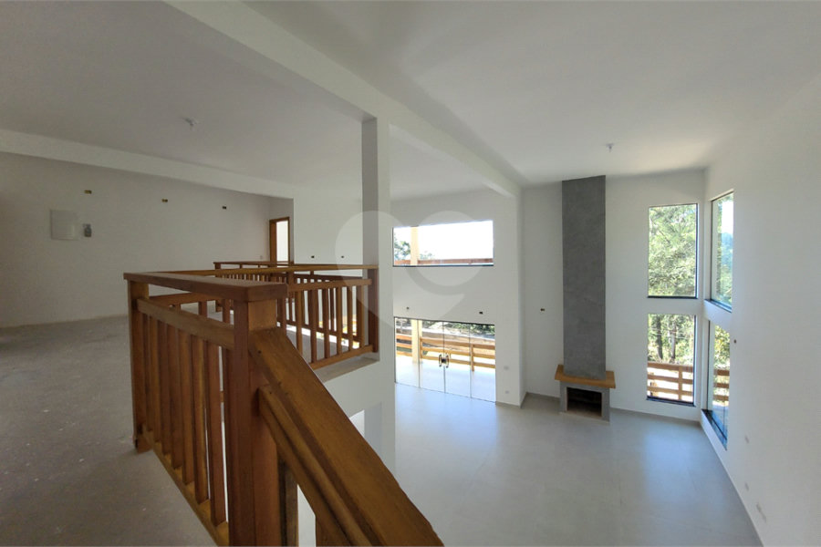Casa à venda com 4 suítes no condomínio Sausalito, Mairiporã - SP