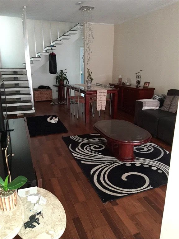 Casa à venda com 7 quartos, sendo 1 suíte, em Lapa, São Paulo, SP