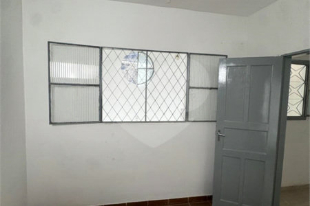 Casa à venda ou para alugar com 1 quarto em Campo Grande, Rio de Janeiro, RJ