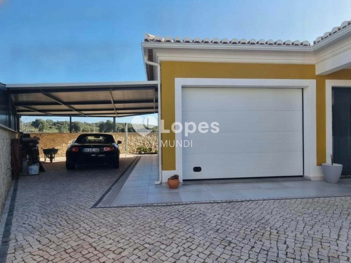 Casa com 3 quartos à venda em Mexilhoeira Grande, Portimão, Portugal – Piscina