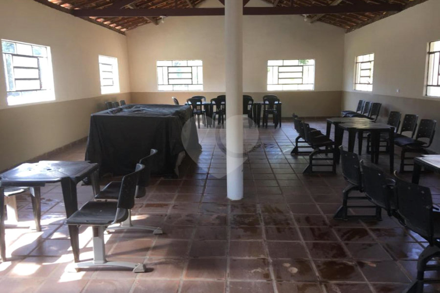 Chácara à venda com 4 quartos em Pirucaia, Mairiporã, SP