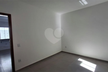 Casa de Vila à venda com 1 suíte em Jardim Prestes de Barros, Sorocaba, SP