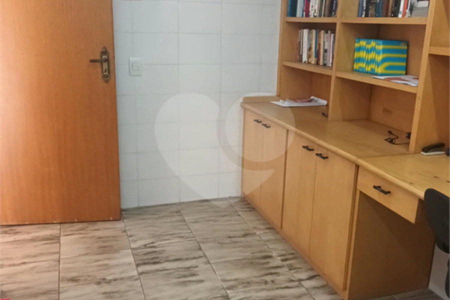 Sobrado à venda com 4 quartos, sendo 1 suíte, em Tremembé, São Paulo, SP